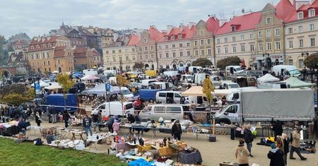 Przed nami ostatnia niedziela miesiąca. Tradycyjnie na Placu Zamkowym spotkamy handlarzy antykami