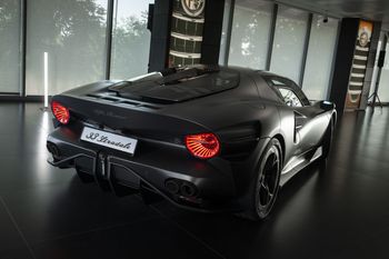Ktoś zamówił najpiękniejsze auto świata, po czym zapomniał o lakierze