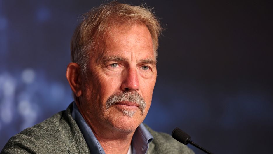 Kevin Costner 
