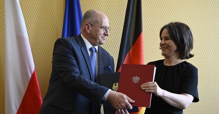 Do reparacji droga daleka. Dyrektor Instytutu zarobił już 190 tys. zł