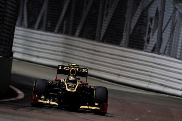 Kwalifikacje GP Singapuru: bezlitosny Hamilton