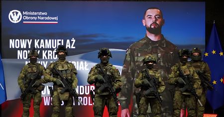 Pantera odchodzi, zastąpiona przez Rysia. Tak prezentują się nowe mundury Wojska Polskiego