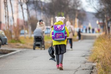 Rodzice mogą już składać wnioski o 300 zł na szkolną wyprawkę. O tych terminach warto pamiętać