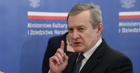 63-letni minister Gliński zostanie ojcem!