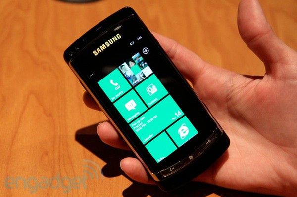 Samsung Cetus z Windows Phone 7 i 4-calowym Super AMOLED-em potwierdzony?