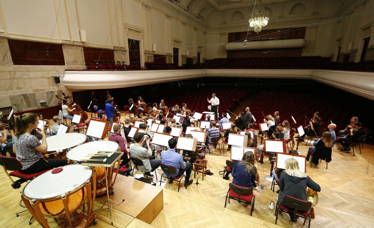 Konflikt w Filharmonii Narodowej. Zespół podzielony przez szczepienia na COVID-19  (fot. East News, Marek Szawdyn/Polska Press)