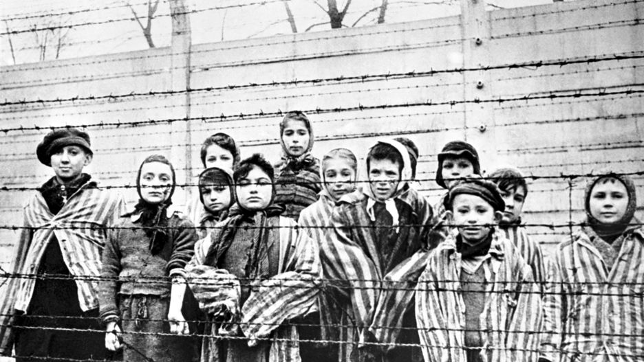 Dzieci ocalone z Auschwitz
