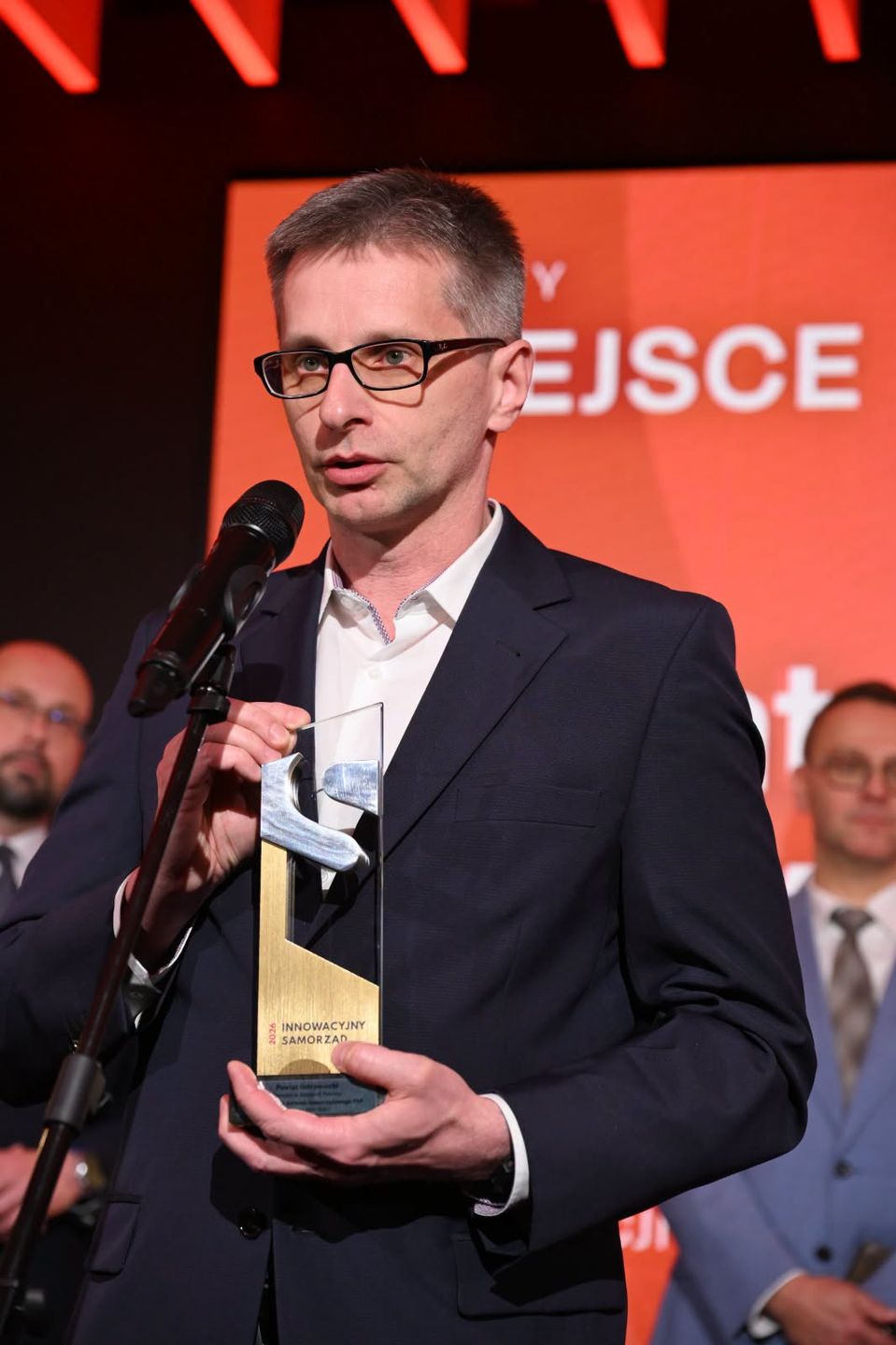 AI w geodezji – rozwiązanie Powiatu Ostrowieckiego inspiruje kolejne samorządy