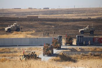 USA zaczęły opuszczać główną bazę w Syrii. Wycofanie w ciągu miesiąca