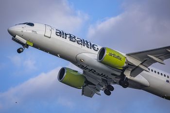 Łotewskie linie lotnicze airBaltic wracają na bezpośrednią trasę z Warszawy