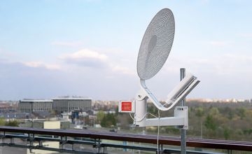 Modem jak antena satelitarna. Odpowiedź Orange na słaby zasięg
