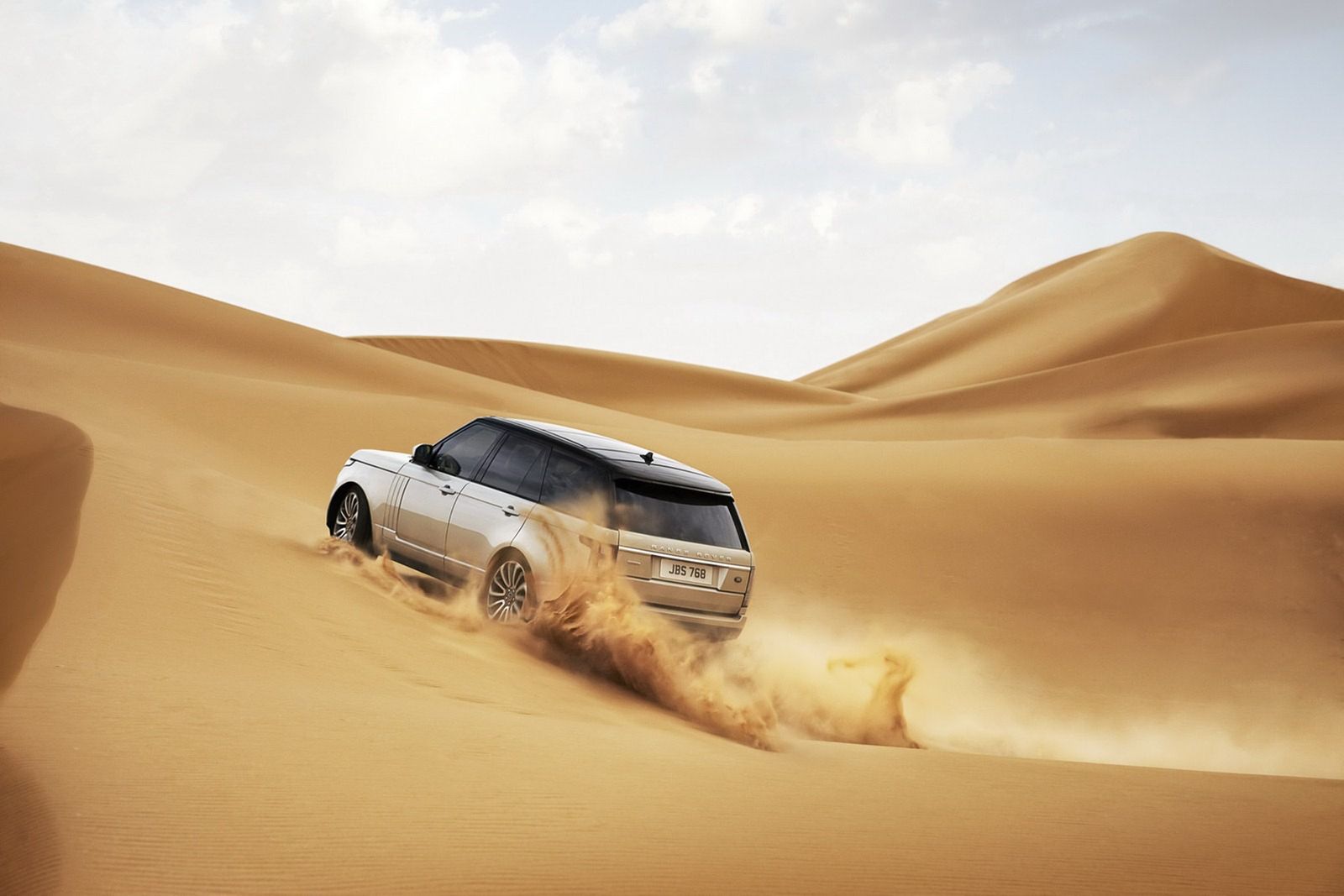Nowy Ranger Rover (2013) w obszernej galerii 54