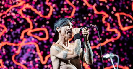 Rockowa energia w najczystszej postaci. Red Hot Chili Peppers dali w Warszawie ekstatyczne show
