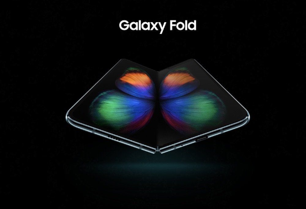 Domniemany Samsung Galaxy Fold – na dolnej krawędzi widać złącze USB-C, źródło: MSPoweruser, MobileFlip.