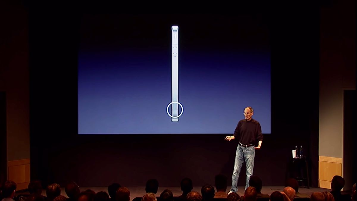 iPhone 4, czyli źródło wizerunkowego kryzysu, który zażegnano po mistrzowsku [Podróż w czasie] 1