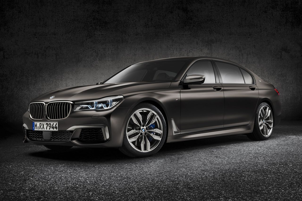 BMW M760Li xDrive (2016) – odpowiedź na propozycję Alpiny?