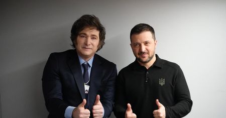 Nie chce już stać obok Zełenskiego. Usunął zdjęcie