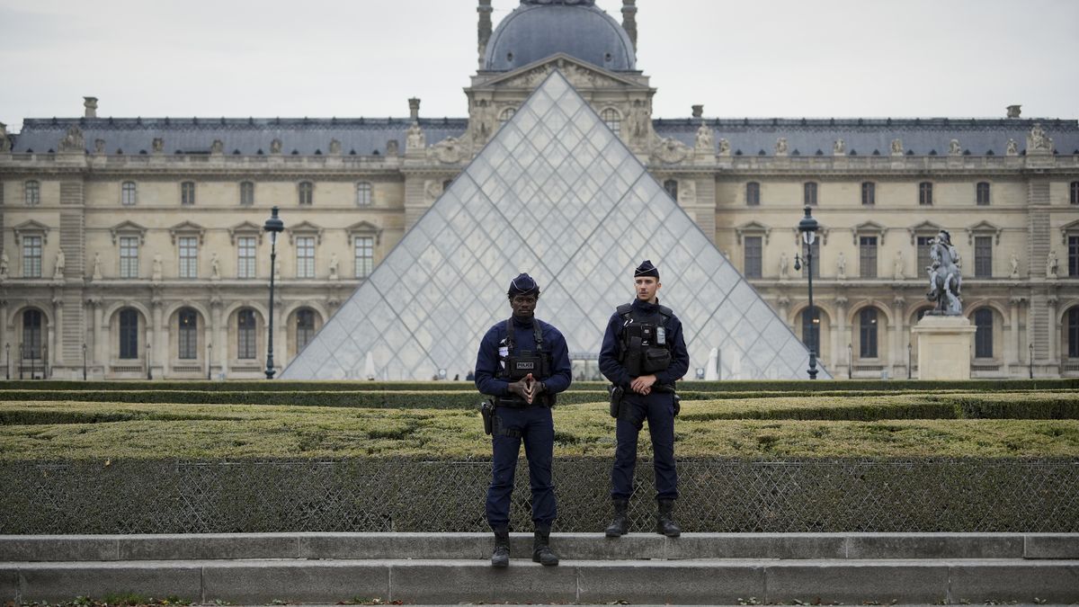 Zatrzymano trzecią osobą ws. kradzieży w Luwrze