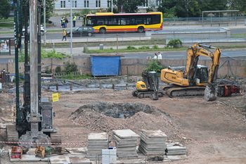 Niewybuch we Wrocławiu. Na miejscu pojawili się saperzy