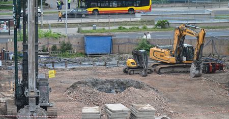 Niewybuch we Wrocławiu. Na miejscu pojawili się saperzy