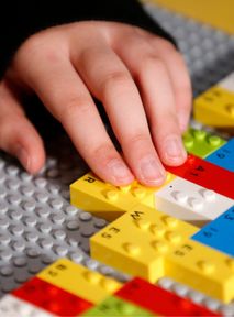 LEGO dla niewidomych dzieci. Klocki pomogą w nauce Braille'a