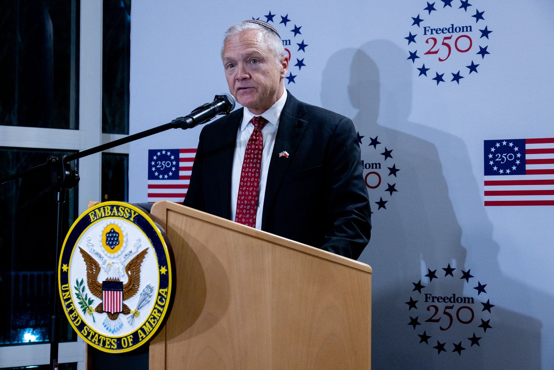 Ambasador Rose zabrał głos ws. sojuszu USA z Polską i na temat polskich żołnierzy Kép