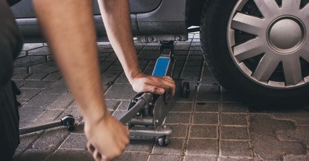 Krzyżówka motoryzacyjna. Każdy kierowca powinien to wiedzieć