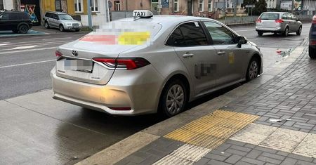 Jeździł Uberem, mimo posiadanego zakazu kierowania pojazdami. Rozpoznał go policjant w przejeżdżającym obok aucie