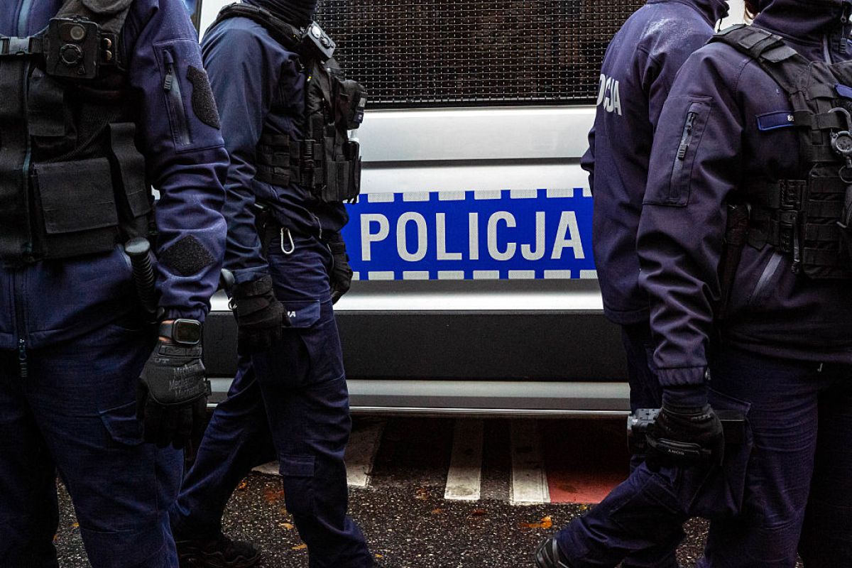 Zatrzymano policjantkę i policjanta. Sprawa dotyczy narkotyków