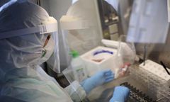 Koronawirus w Polsce. Personel opuścił ośrodek w Czernichowie. "Ostatnia doba była najtrudniejsza"