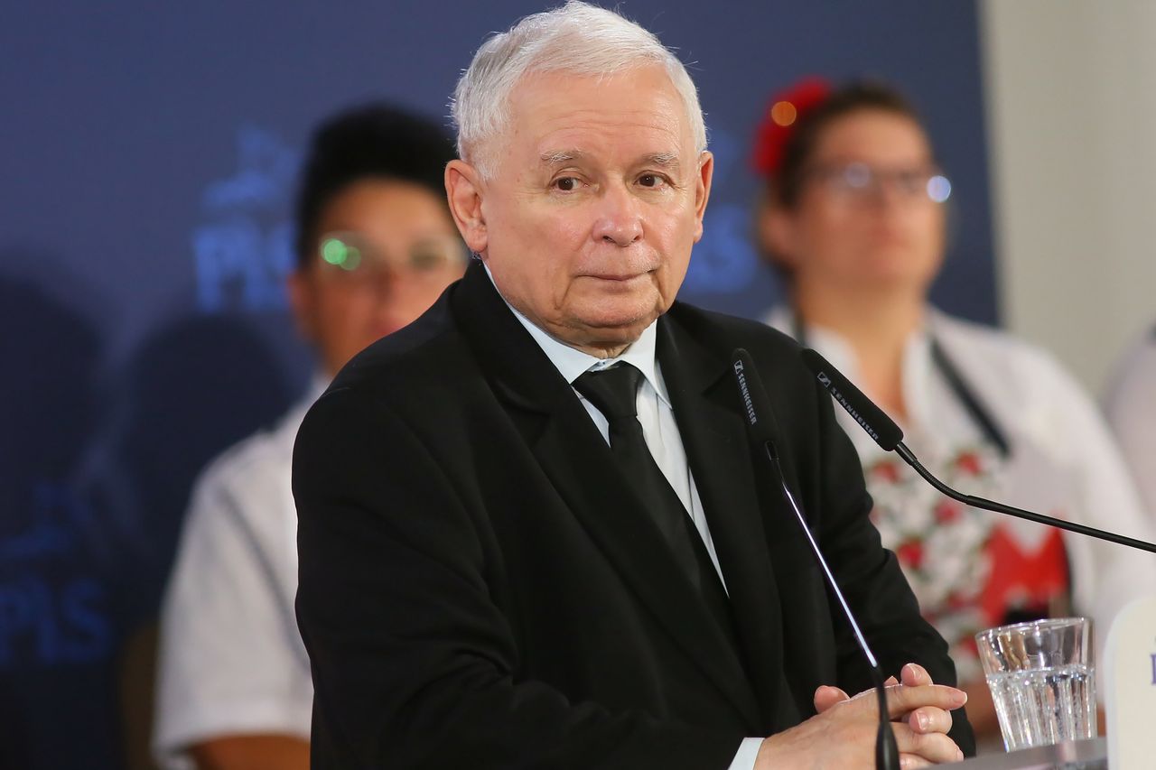 "Grupa spiskowców" w PiS. Kaczyński potwierdza