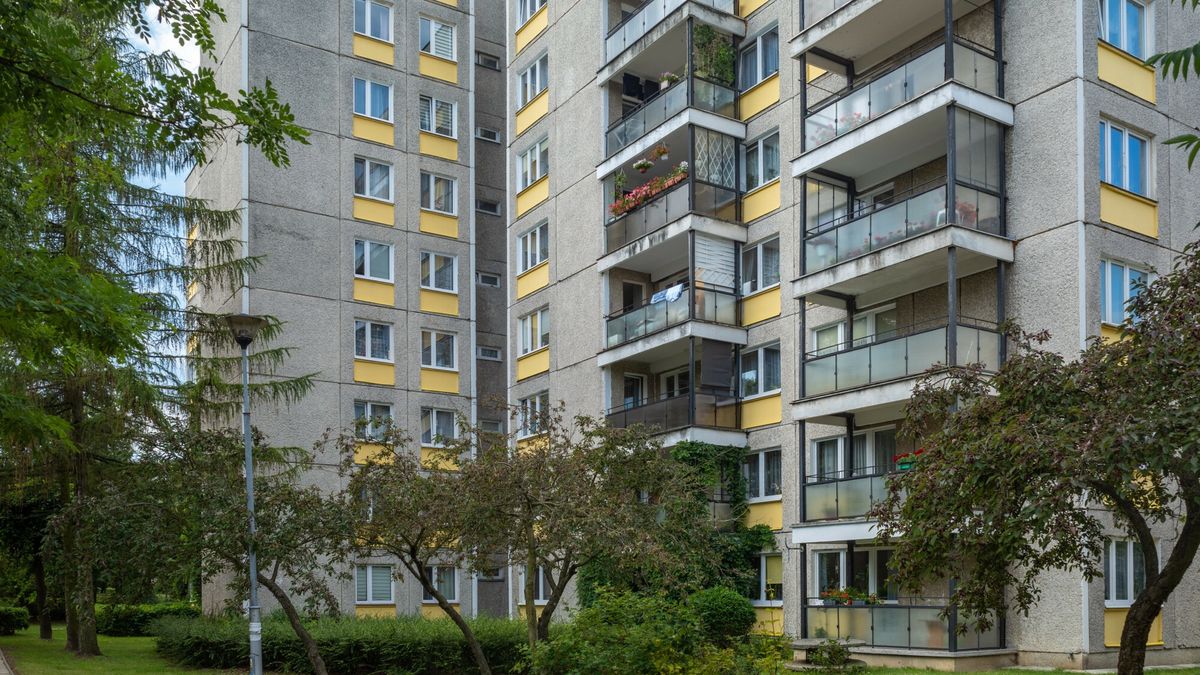 Kryzys energetyczny odbija się na wspólnotach mieszkaniowych. Zdjęcie ilustracyjne fot: Arkadiusz Ziolek/ East News