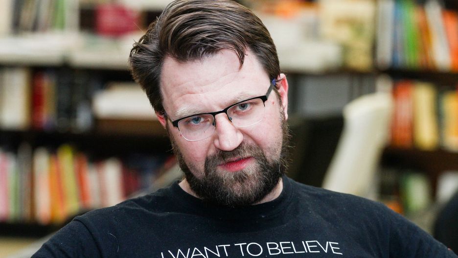 Jakub Ćwiek wydał niedawno kolejną powieść, a w Storytel ukazało się słuchowisko z jego scenariuszem