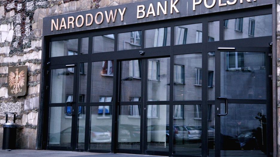 NBP tłumaczy się z pomyłki: ludzki błąd, zdarza się incydentalnie.