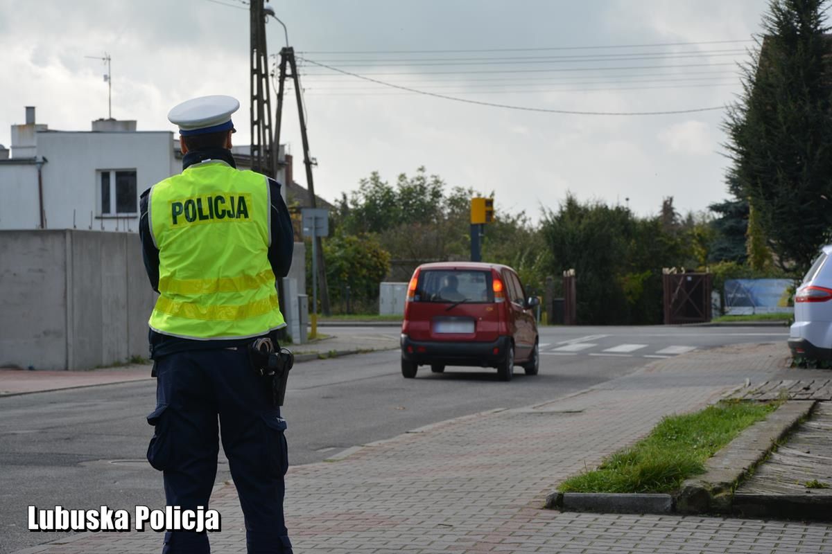 Policja szykuje się na Wszystkich Świętych. Akcja "Znicz" niepewna, ale kontrole będą