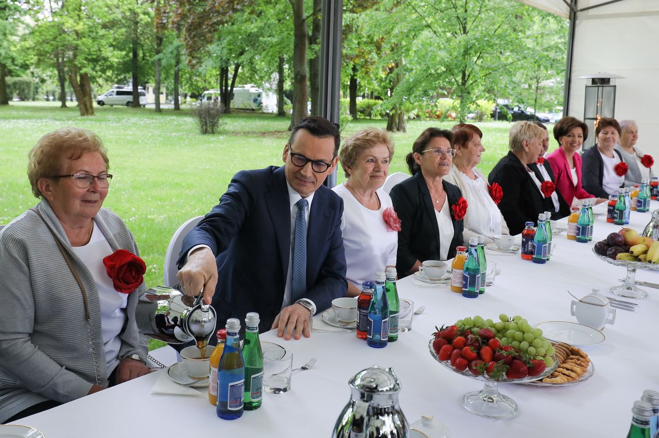 800 plus proinflacyjne? Mateusz Morawiecki jest spokojny. PiS wybrał najlepszy moment