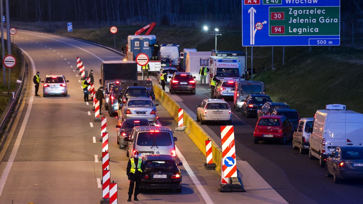 Koronawirus w Polsce. Kiedy i które granice zostaną otwarte?