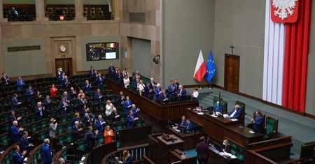 Sejm przyjął tzw. tarczę 4.0, m.in. chroniącą przed wrogimi przejęciami spółek