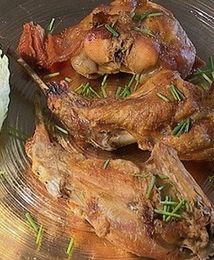 Dwa lata więzienia za zjedzenie tego mięsa? Tego chcą obrońcy zwierząt