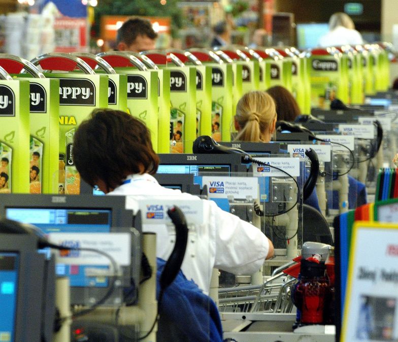 Polki odchodzą z pracy przez 500+. Zastępują je Ukrainki