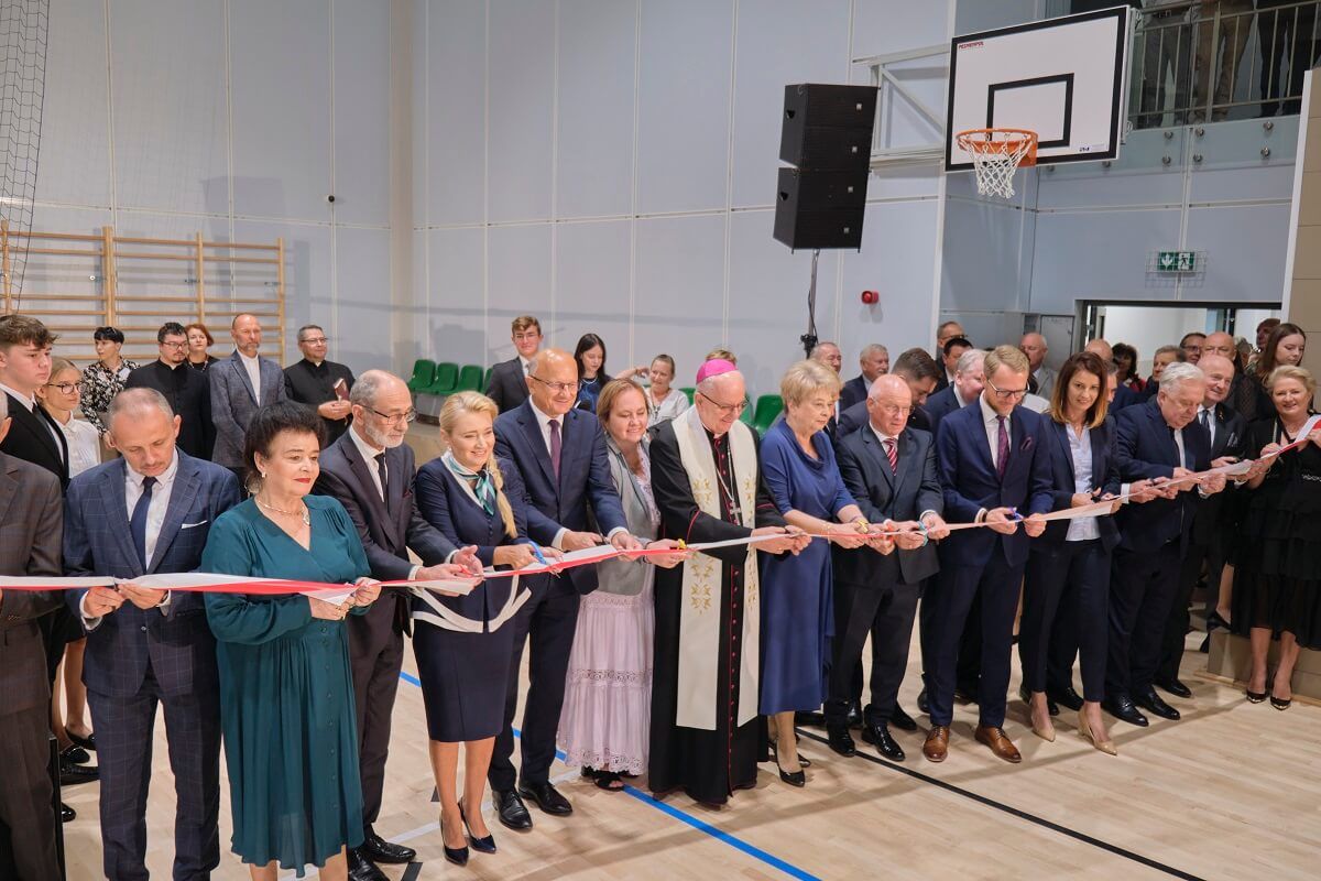 Symboliczne przecięcie wstęgi