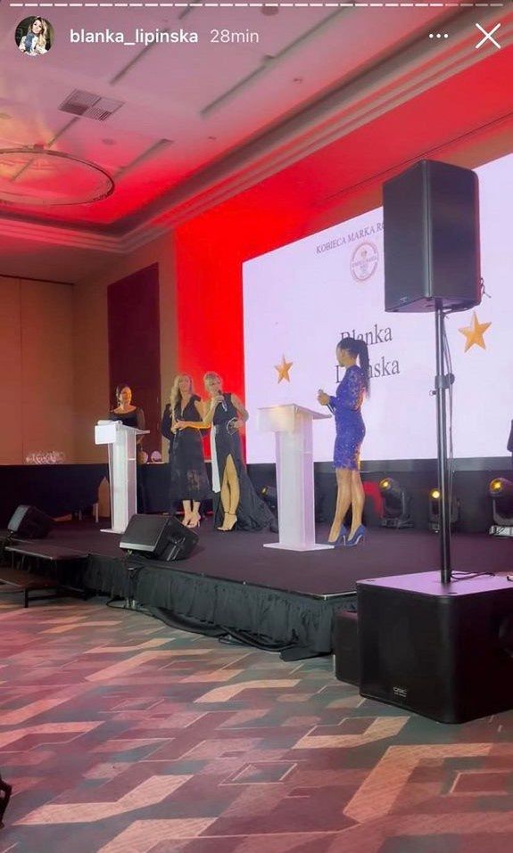 Byłe dziewczyny Barona SPIJAJĄ SOBIE Z DZIÓBKÓW na evencie! Blanka Lipińska ZACHWYCA SIĘ Olą Szwed...
