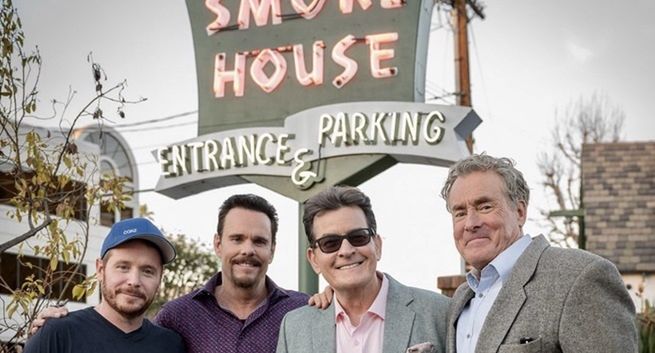 Charlie Sheen z ojcem w nowym serialu komediowym