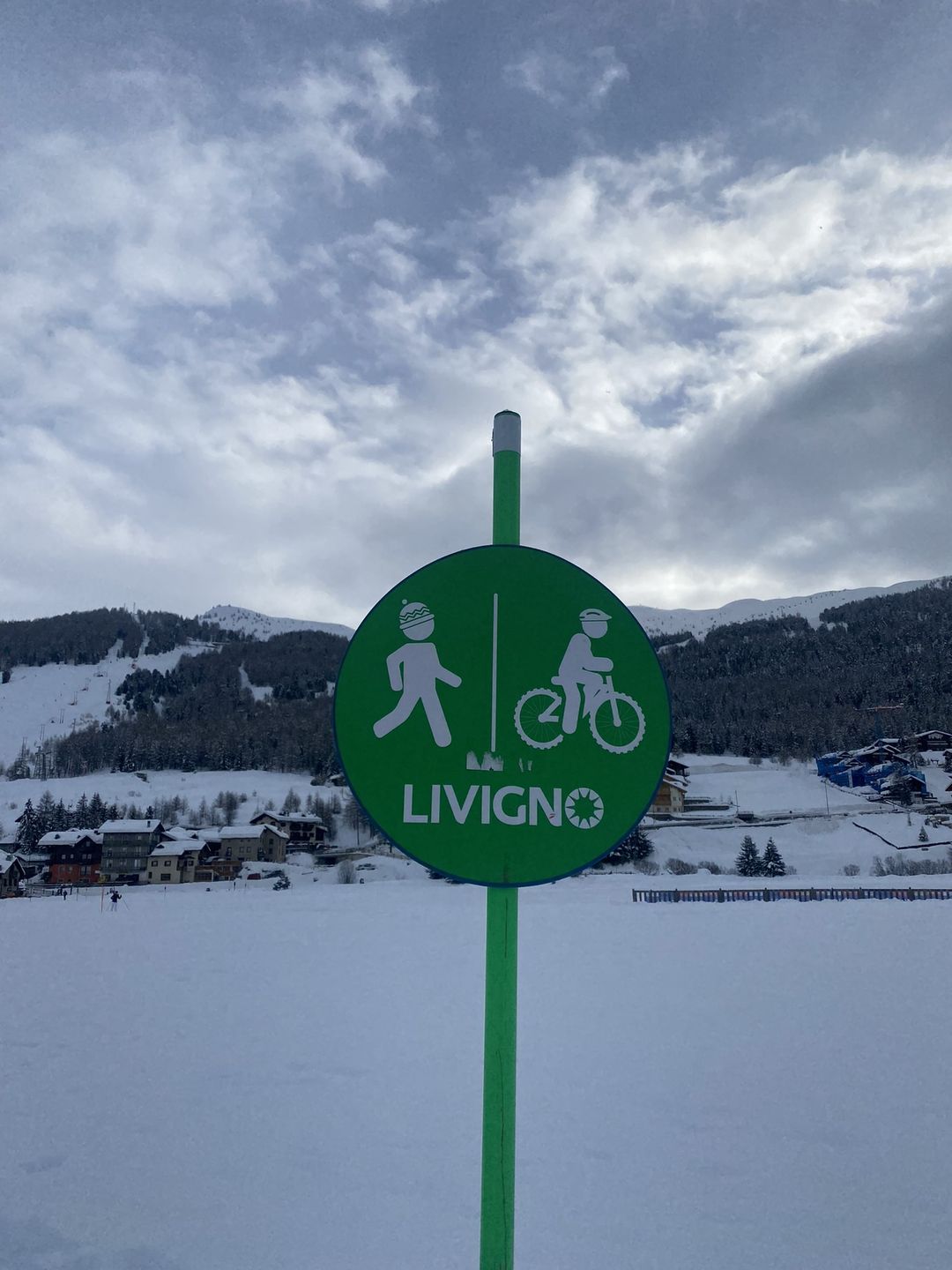Biegówki, rakiety śnieżne, rowery elektryczne - wypoczynek w Livigno to nie tylko narty!
