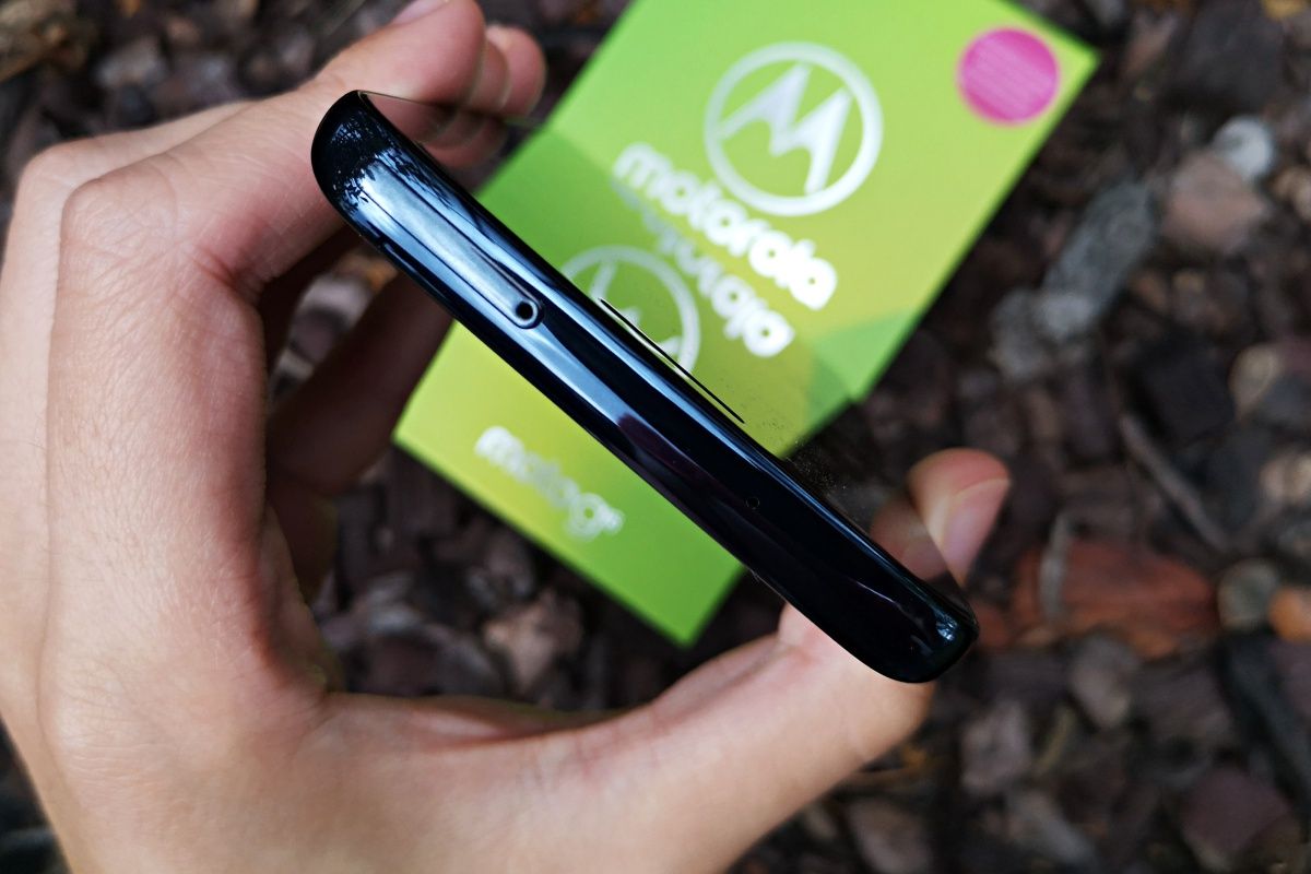 Motorola Moto G6 – test smartfonu z lekkim i sprawnym Androidem 8