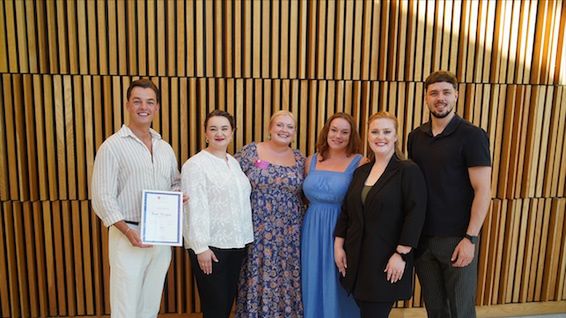 Finaliści Queen Sonja Singing Competition 2025, od lewej: Paweł Horodyski, Justyna Khil, Kathleen O’Mara, Hannah Edmunds, Meridian Prall, Vladyslav Buialskyi