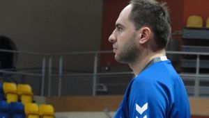 MKS Kalisz gra o nową fryzurę trenera