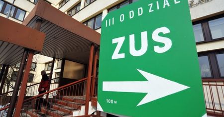 Składki ZUS. Jak zaoszczędzić 600 złotych?