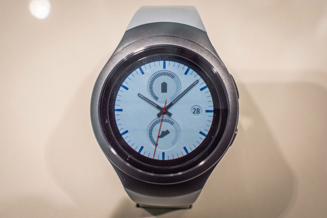 [IFA 2015] Samsung zrobił to dobrze: Gear S2 z bliska