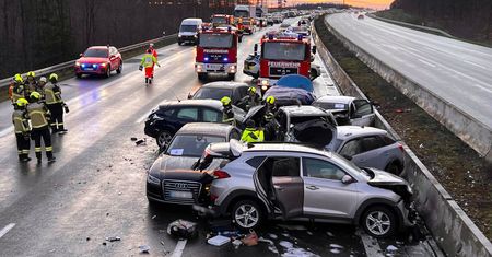 Karambol na niemieckiej autostradzie. Zabici i dziesiątki ranych